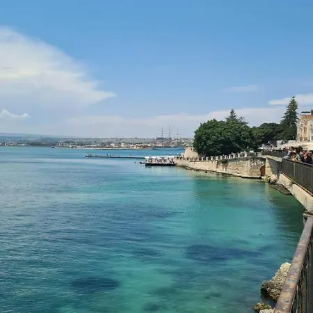 Alle Porte Del Castello Maniace Apartamento