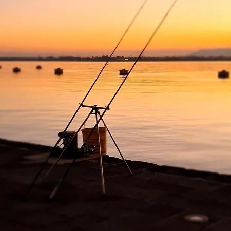 Alle Porte Del Castello Maniace Syrakus