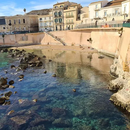Apartment Alle Porte Del Castello Maniace