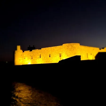 Alle Porte Del Castello Maniace * Syrakus