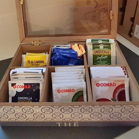 Alle Porte Del Castello Maniace *