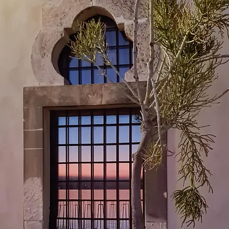 Alle Porte Del Castello Maniace