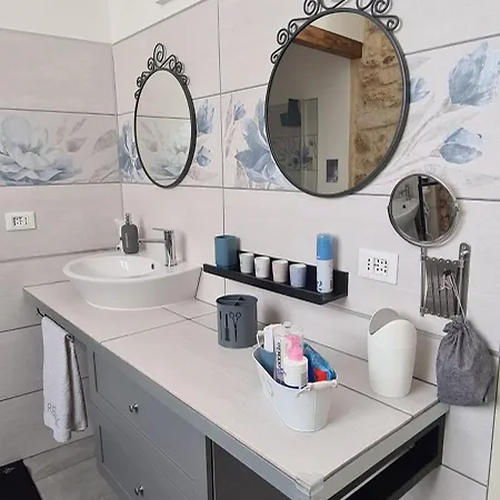 Alle Porte Del Castello Maniace *