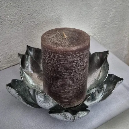 Alle Porte Del Castello Maniace Siraküza